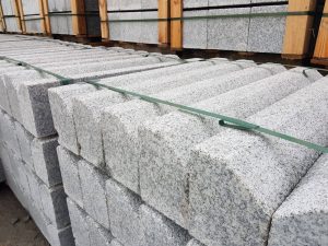 Bordure caniveau granit voirie